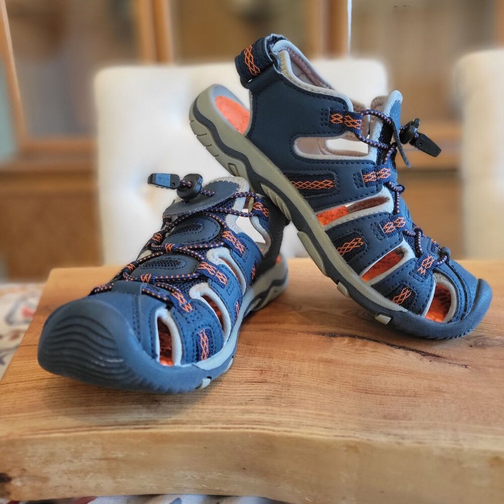 Outdoor Hiking Sandal Size 3
